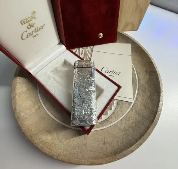 Encendedor Cartier Japonés 26 diamonds y 2 rubis - Imagen 3